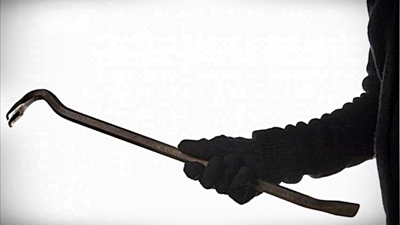 Σοκ στο Ρέθυμνο: Επίθεση προέδρου σε διαιτητή κι ενέδρα με λοστούς έξω από το γήπεδο