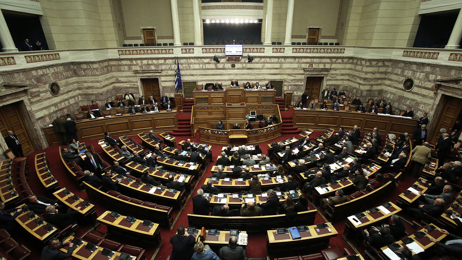 Με 154 “ναι” πέρασε το πολυνομοσχέδιο – Υπερψήφισε η Μεγαλοοικονόμου που εντάσσεται στην Κ.Ο. του ΣΥΡΙΖΑ – Όλα όσα έγιναν στη Βουλή – ΒΙΝΤΕΟ