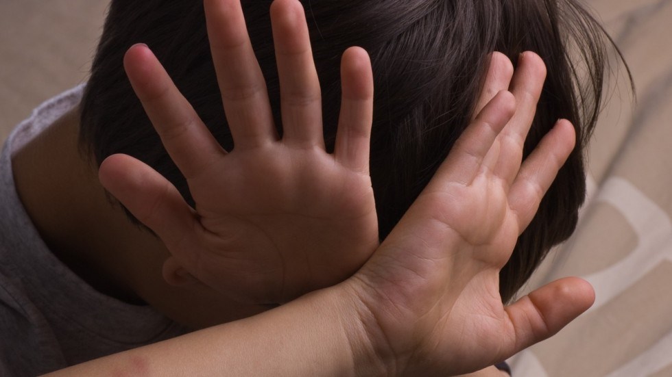 Σοκάρουν οι λεπτομέρειες από την υπόθεση κακοποίησης 4χρονου αγοριού από τον ίδιο του τον πατέρα