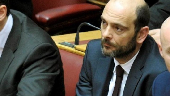 Η ανάρτηση του Φωτήλα για τον Ζουράρι και η συγγνώμη που ακολούθησε