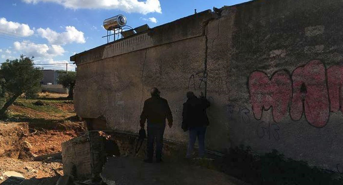 Μάνδρα: Είχαν μπαζώσει ρέμα για να φτιάξουν τα αποδυτήρια του γηπέδου – ΦΩΤΟ