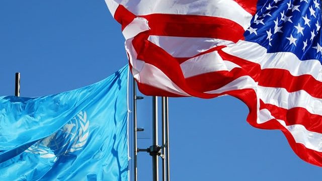 Οι ΗΠΑ μειώνουν στο μισό την χρηματοδότηση προς τον ΟΗΕ για τους Παλαιστίνιους