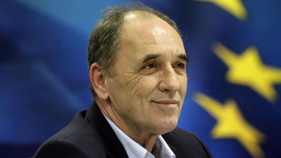 Σταθάκης στον Realfm 97,8: Περιμένετε να δούμε εάν το ΔΝΤ θα είναι στο πρόγραμμα…