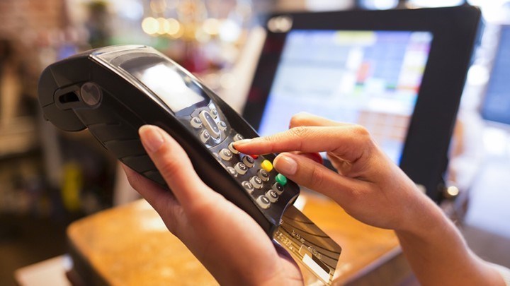 Ποιοι επαγγελματίες πήραν POS αλλά τα έβαλαν στο συρτάρι