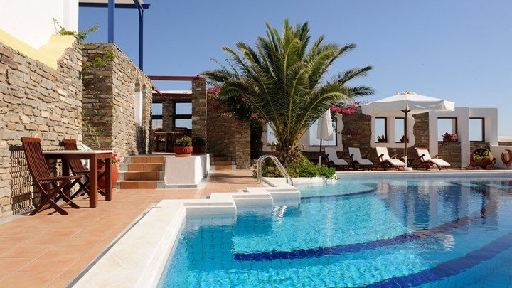 Σας ενδιαφέρει: Τι θα ισχύει για τον φόρο διαμονής στα ξενοδοχεία