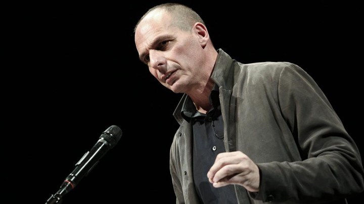 Νέους διαλόγους με τον Τσίπρα αποκαλύπτει ο Βαρουφάκης – Γιατί λέει “yes man” τον Τσακαλώτο