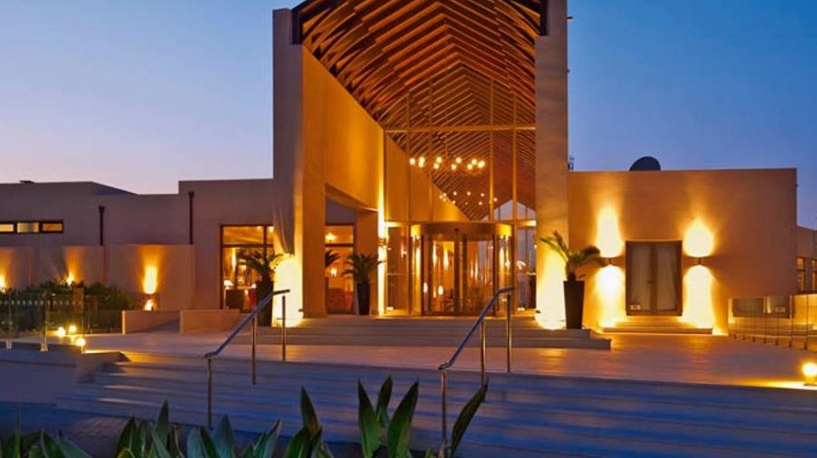 Forbes: Τα ξενοδοχεία που ανοίγουν στην Ελλάδα το 2018