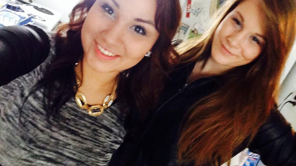 Στραγγάλισε την 18χρονη κολλητή της αλλά την πάτησε – Η selfie αποκάλυψε τη φονική ζώνη