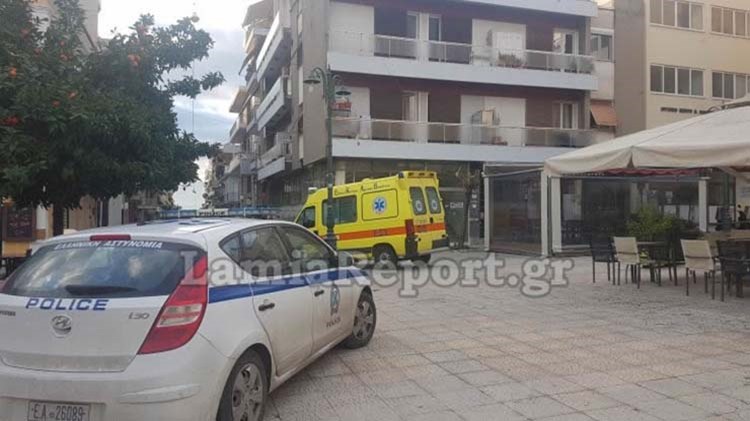 Καρέ – καρέ η επιχείρηση απεγκλωβισμού ηλικιωμένου που καλούσε σε βοήθεια – ΦΩΤΟ