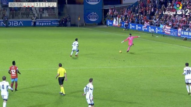 Απίθανο γκολ στην Ισπανία: Τερματοφύλακας το έβαλε πίσω από το κέντρο – ΒΙΝΤΕΟ