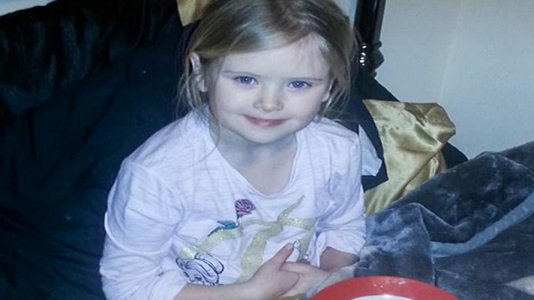 Πόσταρε φωτογραφία της κόρης του και μια ώρα μετά την έσφαξε – ΦΩΤΟ