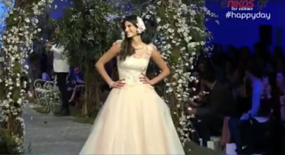 Πρόβα νυφικού για τη Χριστίνα Μπόμπα – Αποκάλυψε πότε θα παντρευτεί τον Σάκη Τανιμανίδη – ΒΙΝΤΕΟ