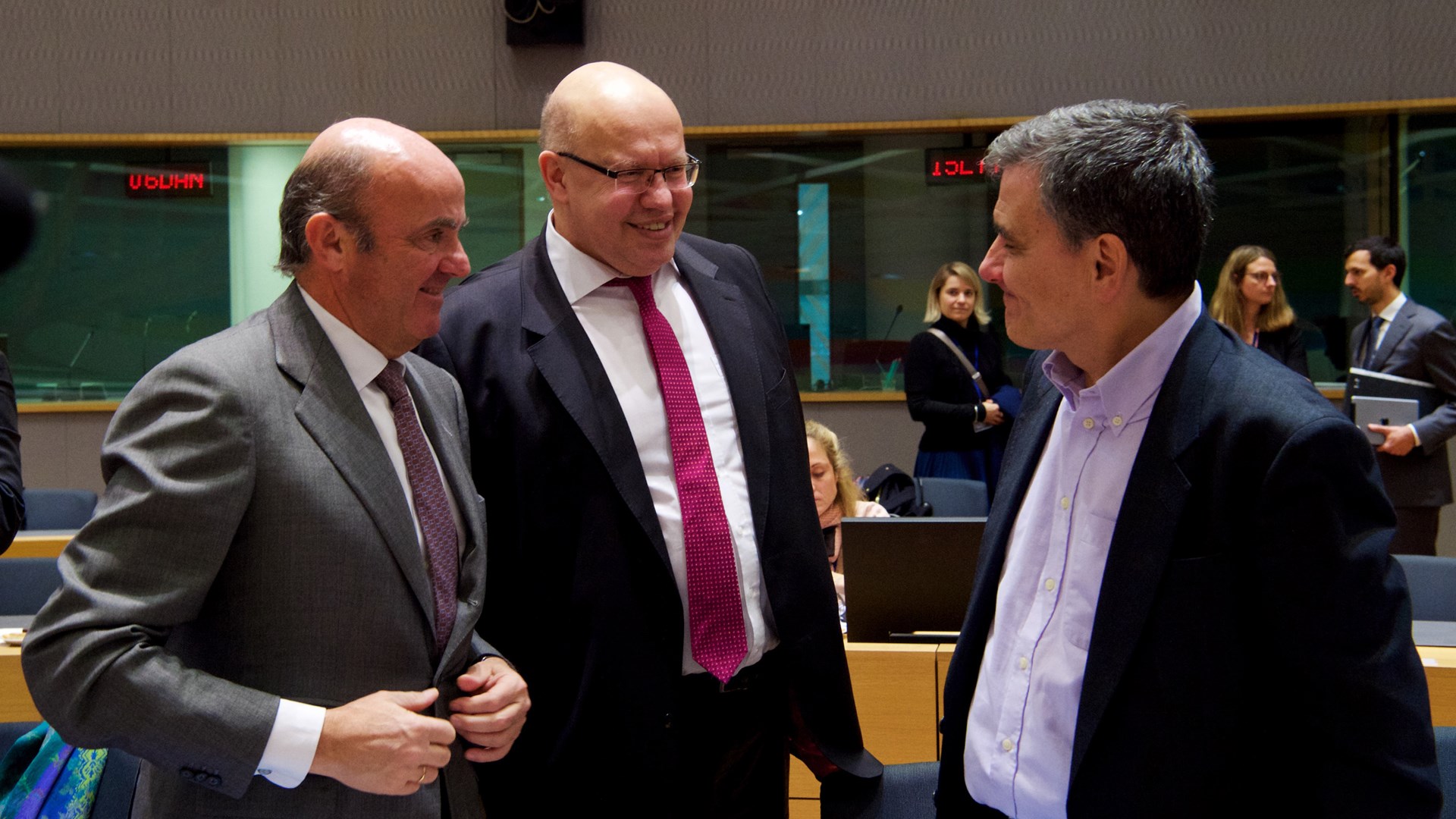 Eurogroup: Τον Φεβρουάριο η υποδόση των 5,7 δισ. – Όρος οι πλειστηριασμοί για επιπλέον 1 δισ.