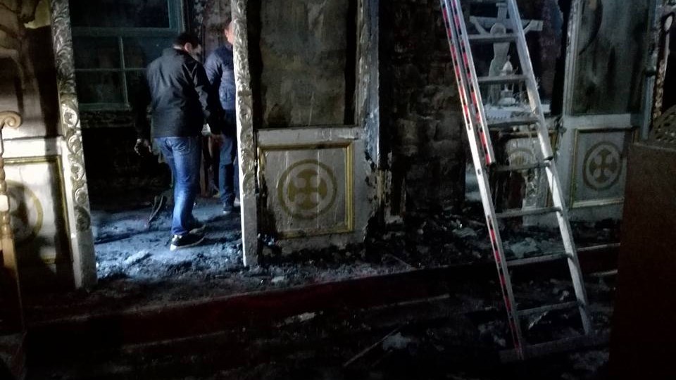 Τζουμέρκα: Σοβαρές ζημιές στην Αγία Παρασκευή Πραμάντων από πυρκαγιά – ΦΩΤΟ