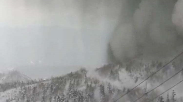 Τέσσερις τραυματίες και ένας αγνοούμενος από χιονοστιβάδα στην Ιαπωνία – ΒΙΝΤΕΟ