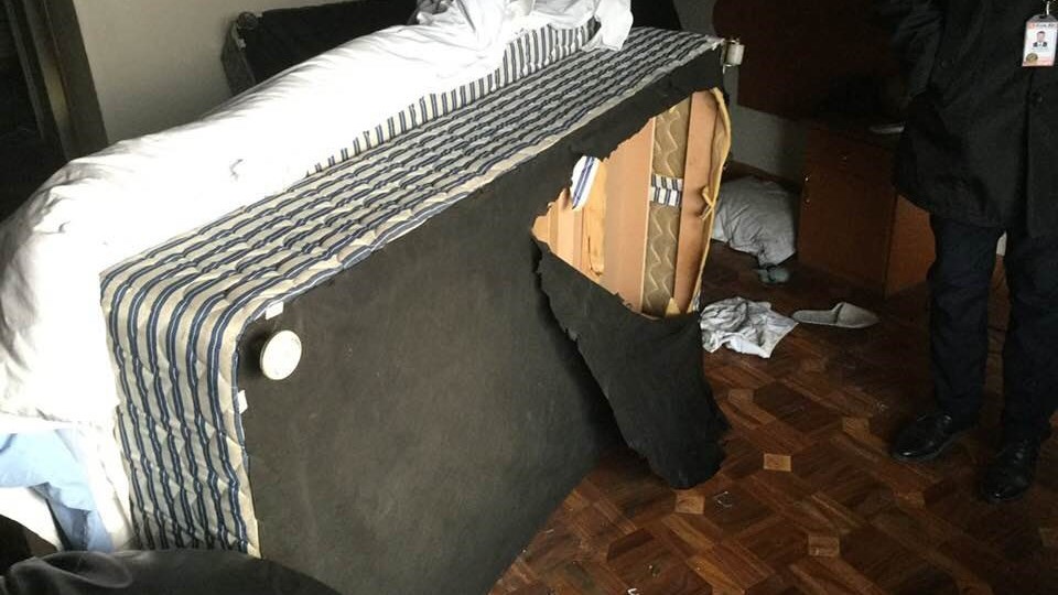 Δείτε τις εικόνες που κατέγραψαν οι δύο Έλληνες πιλότοι, μέσα από το ξενοδοχείο του τρόμου στην Καμπούλ- ΦΩΤΟ