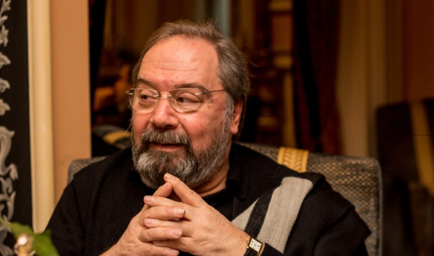 Bomb: Ο Φασουλής ανεβάζει τις «Μάγισσες της Σμύρνης» στο Παλλάς των Θεατρικών Σκηνών