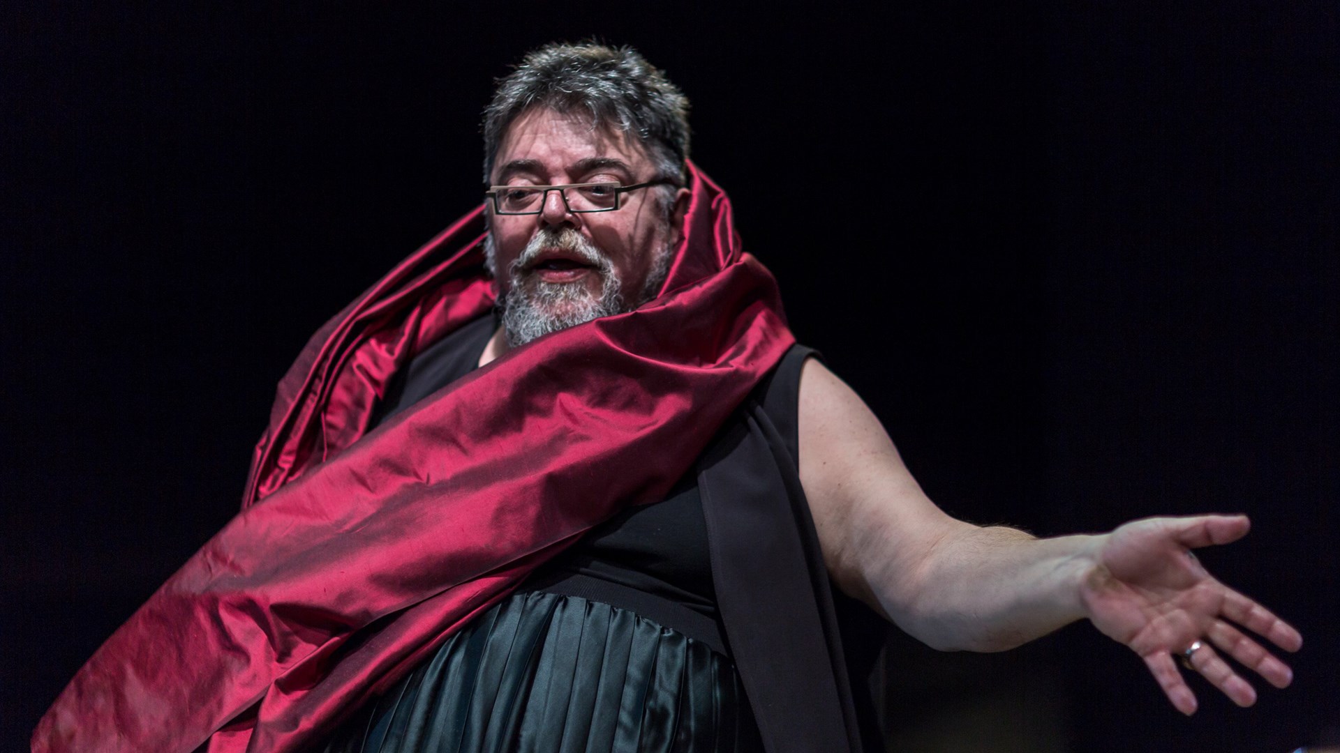 Το enikos.gr έχει τις επίσημες φωτογραφίες του «Duende» του Κραουνάκη