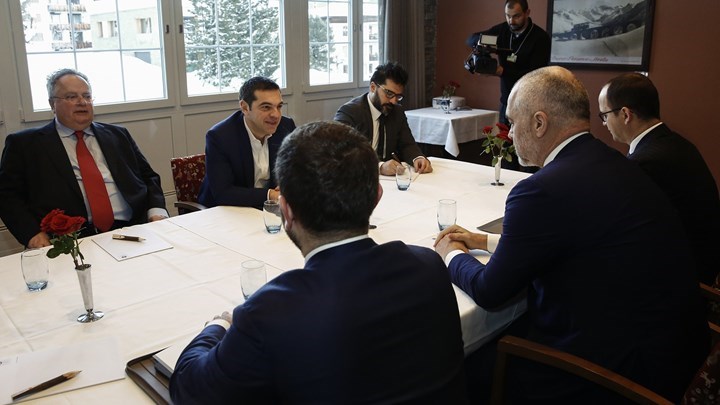 Μπαράζ συναντήσεων Τσίπρα στο Νταβός με Ράμα, Ντβορκόβιτς και Πλένκοβιτς – Τι συζητήθηκε