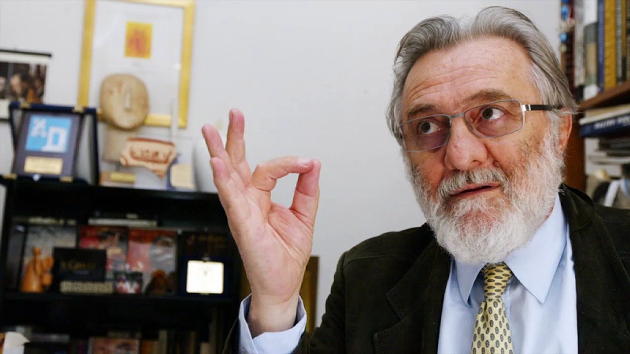 Ο Γιάννης Σμαραγδής για την Έλενα Ακρίτα: Ποια είναι αυτή; – ΒΙΝΤΕΟ