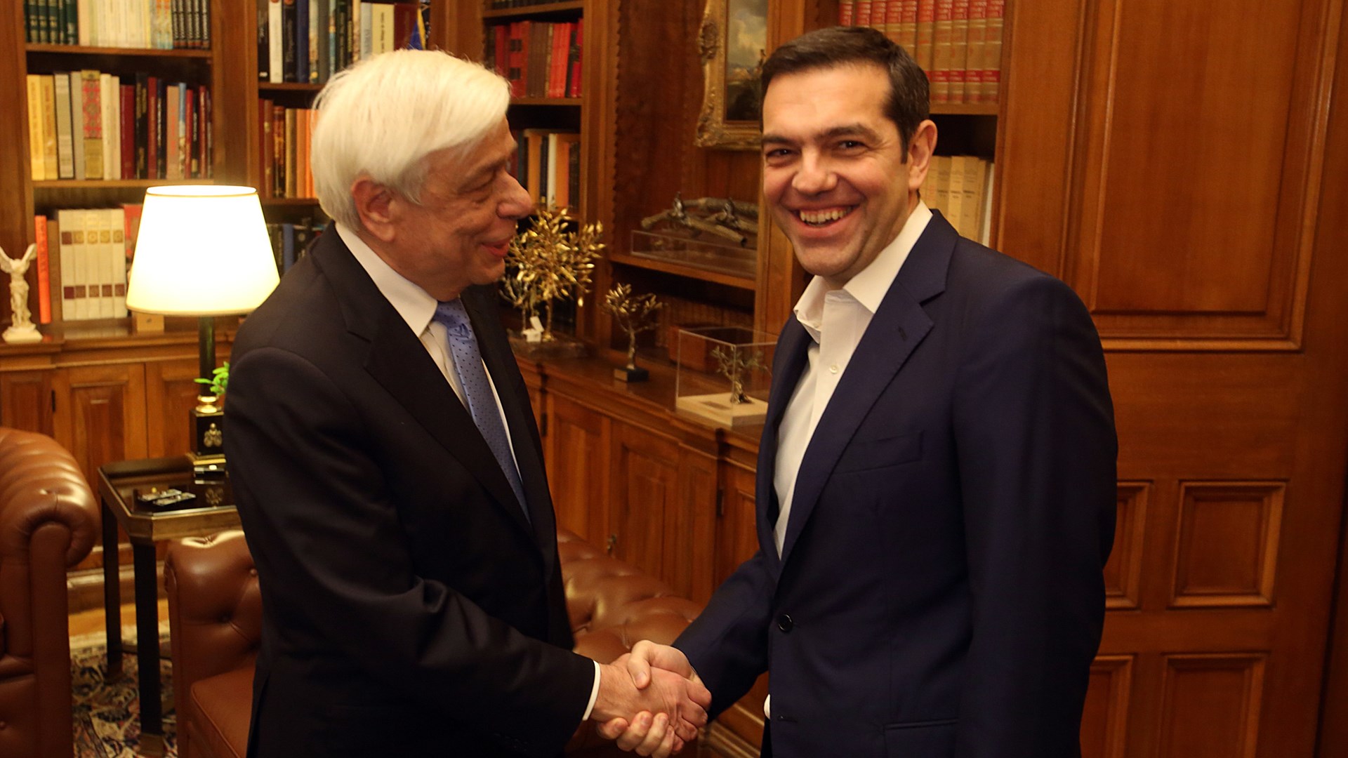 Το σχόλιο του Τσίπρα για το κρύο στην Αθήνα και τα χιόνια στο Νταβός – ΒΙΝΤΕΟ