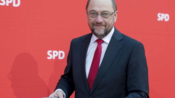 Spiegel: Ο Σουλτς πιθανός νέος υπουργός Οικονομικών της Γερμανίας