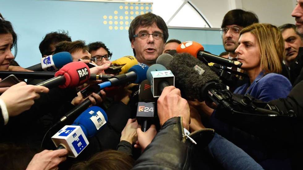 Συνταγματικό Δικαστήριο Ισπανίας: Δεν μπορεί να εκλεγεί ο Πουτζντεμόν εφόσον είναι φυγόδικος στο Βέλγιο