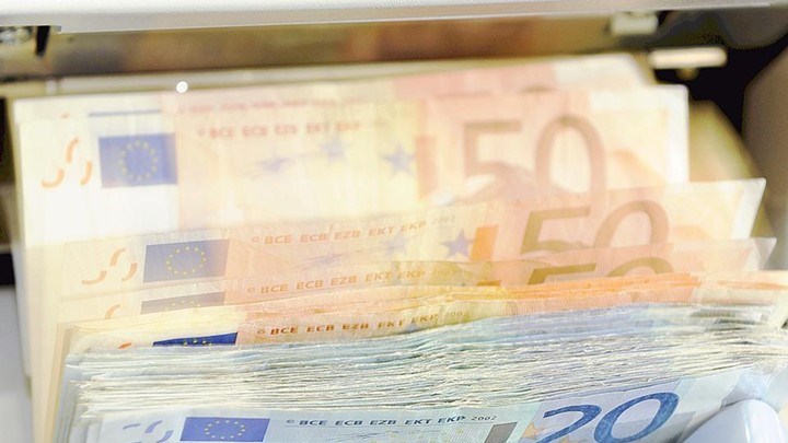 Αυξημένες κατά 2,5 δισ. ευρώ οι καταθέσεις των νοικοκυριών