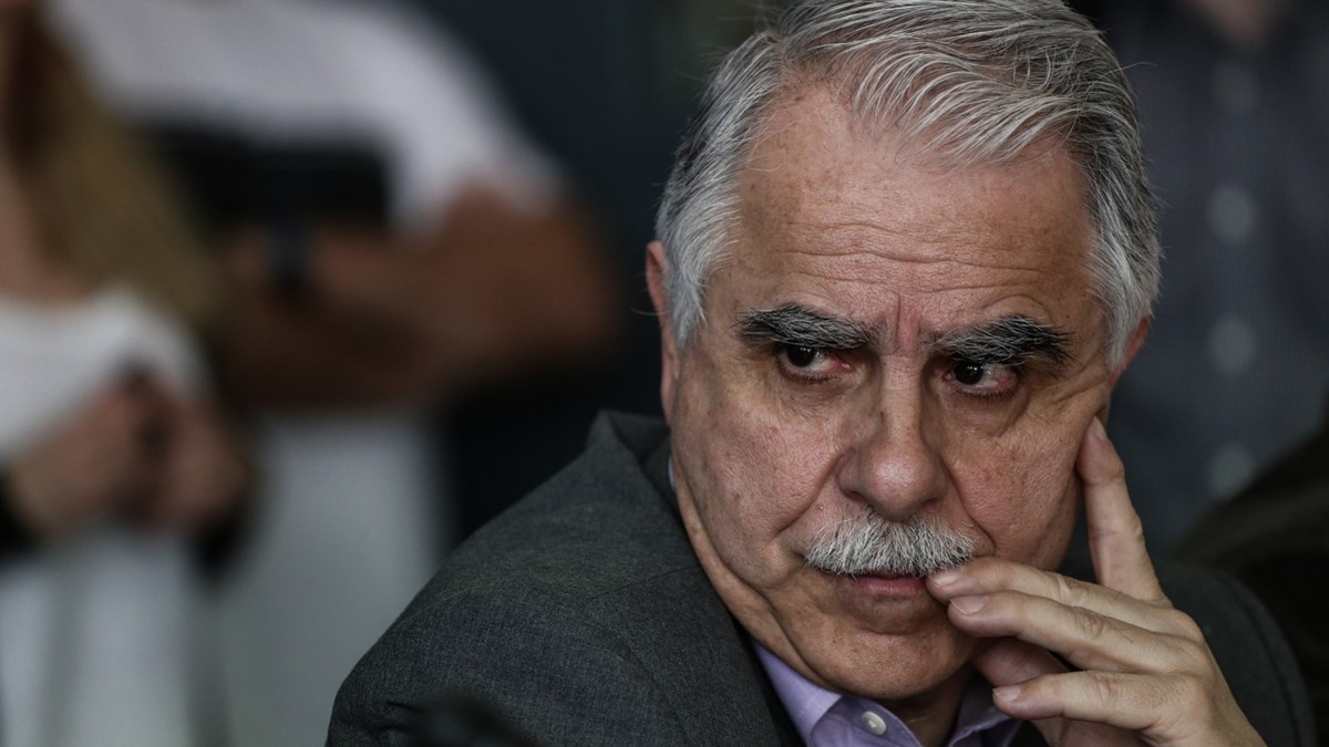 Μήνυμα Μπαλάφα σε βουλευτές του ΣΥΡΙΖΑ: Δεν χρειάζεται να πετάγεται ο καθένας από εδώ και από εκεί- ΒΙΝΤΕΟ