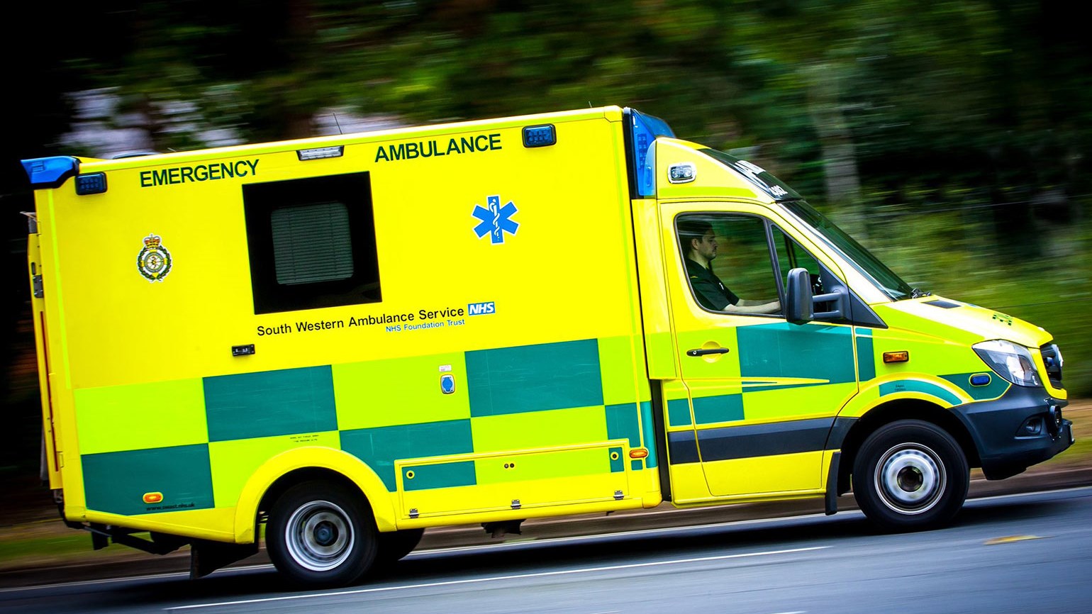 Οι πιο γελοίοι λόγοι για να καλέσεις ασθενοφόρο – ΒΙΝΤΕΟ