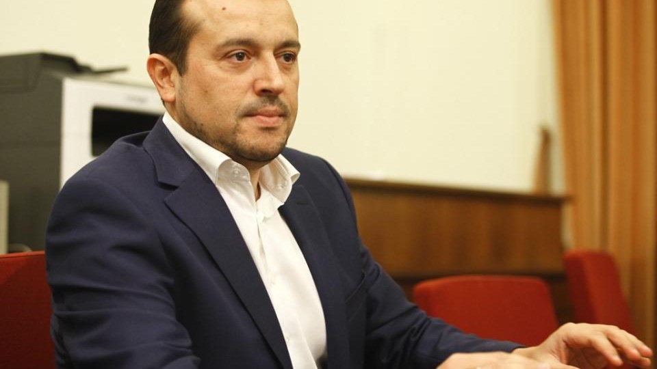 «Φωτιές» άναψε η συνέντευξη Παππά στη Realnews – H αντίδραση Σαμαρά και η απάντηση στελεχών του υπουργείου