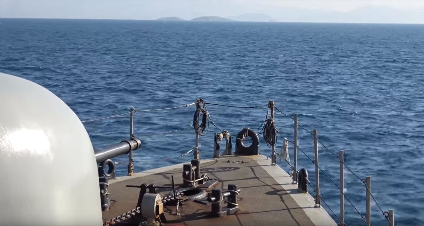 Το βίντεο του υπουργείου Εθνικής Άμυνας από τη ρίψη στεφάνου στα Ίμια από τον Πάνο Καμμένο