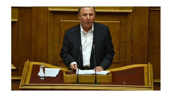 Ο Σάκης Παπαδόπουλος στον Realfm 97,8: Επιμένω, να παραιτηθεί ο Καμμένος αν διαφωνεί