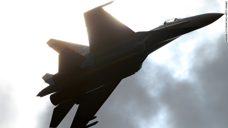 Ρωσικό μαχητικό πέταξε σε απόσταση 1,5 μέτρου από αμερικανικό αεροσκάφος