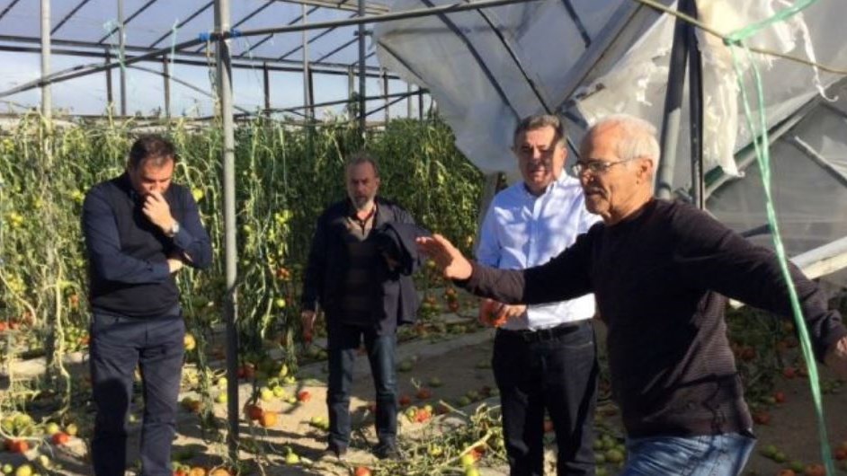 Τους πήρε και τους σήκωσε – Σε κατάσταση έκτακτης ανάγκης οι περιοχές της Κρήτης που επλήγησαν από την ανεμοθύελλα