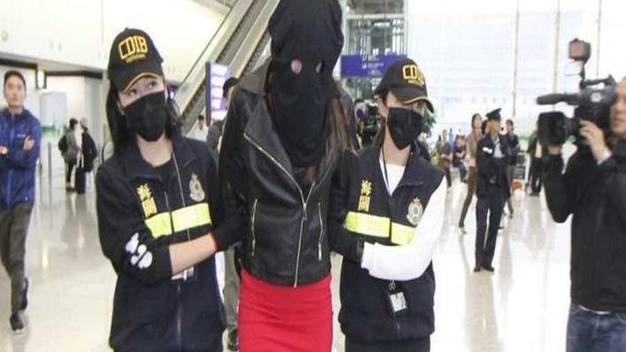 Άρχισε να μιλάει το μοντέλο με την κοκαΐνη – Ποιον κατονομάζει ότι την έμπλεξε στο κύκλωμα