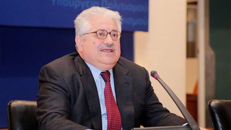 Δύσκολες ώρες για τον Κώστα Τζαβάρα