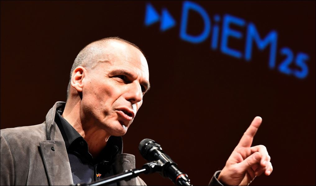 DiEM25: Η επίθεση κατά του Μίκη Θεοδωράκη είναι επίθεση εναντίον των δημοκρατών Ελλήνων