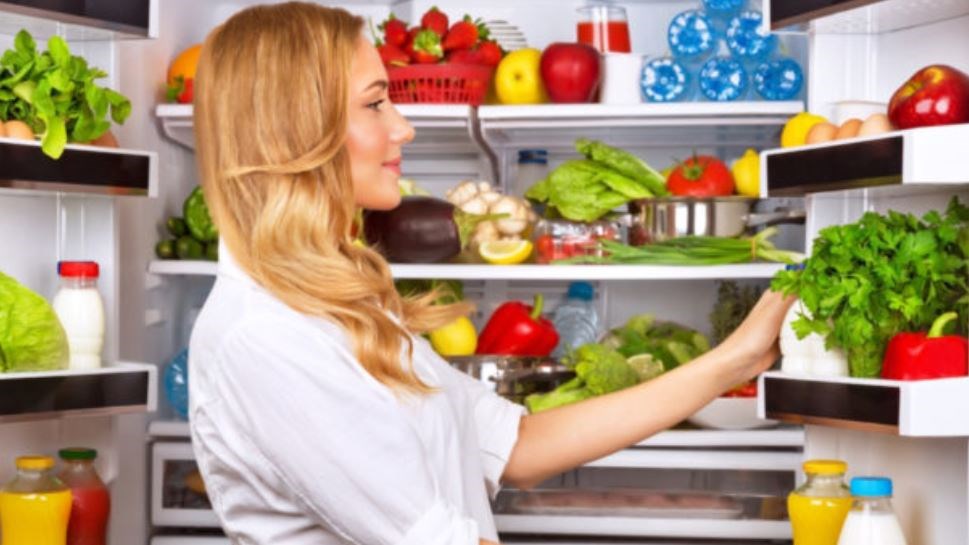 Αυτή είναι η σωστή θέση του κάθε τροφίμου στο ψυγείο