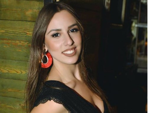 Αυτή είναι η εντυπωσιακή βασίλισσα του Πατρινού Καρναβαλιού – Μάθετε τα πάντα για την 18χρονη Όλγα  – ΦΩΤΟ