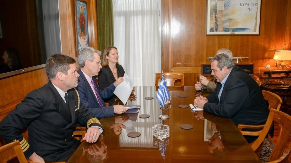 Με τον Αμερικανό πρέσβη συναντήθηκαν Δραγασάκης και Καμμένος