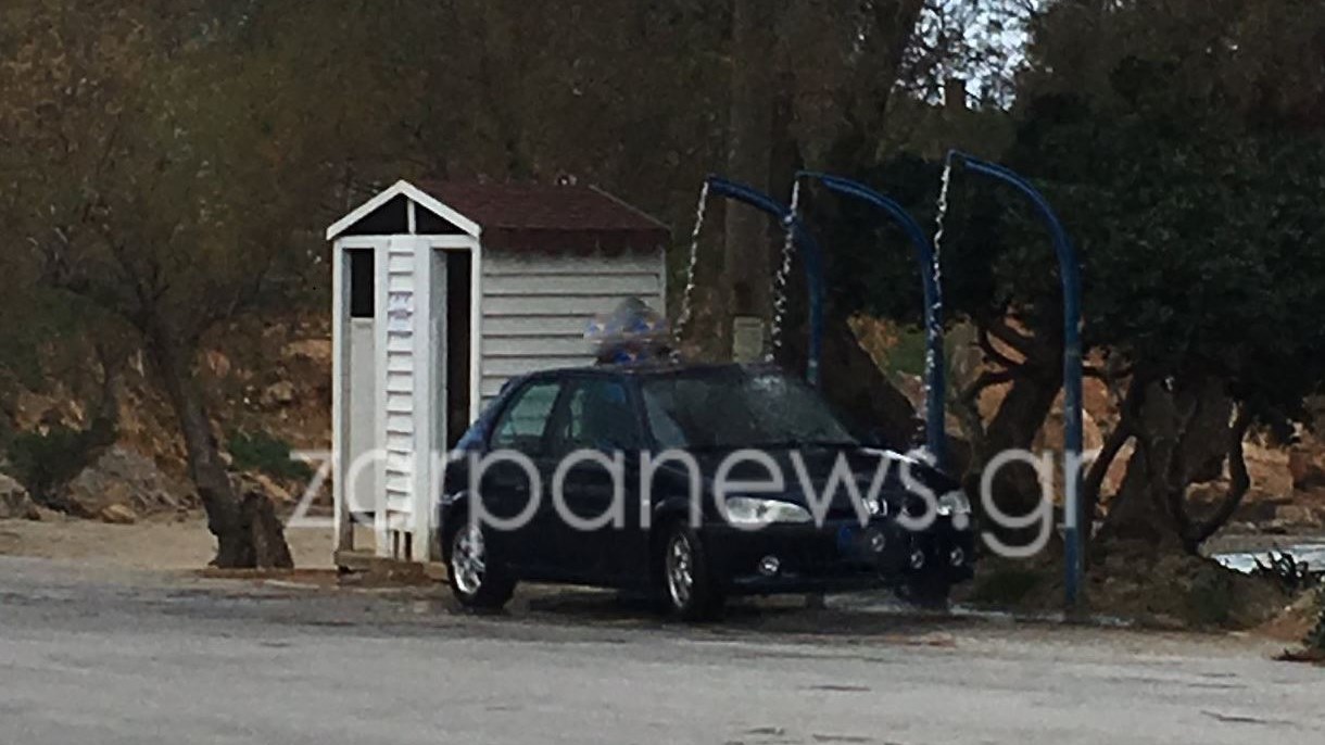 Δείτε τι σκέφτηκε για να πλύνει τζάμπα το αυτοκίνητό του – ΦΩΤΟ