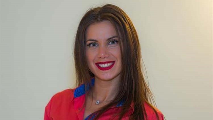 Γιατί αυτή η καλλονή Κρητικοπούλα από τη Σητεία βρέθηκε δίπλα στους πάμπλουτους Εμίρηδες της Σαουδικής Αραβίας – ΦΩΤΟ – ΒΙΝΤΕΟ