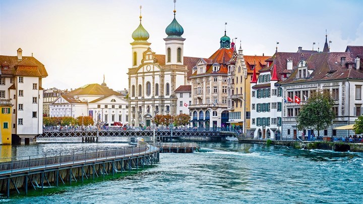 Αποκαλυπτικά στοιχεία: Οι χώρες που αποτελούν “φορολογικούς παραδείσους”- Ρέει το μαύρο χρήμα στα “πλυντήρια” της Γερμανίας