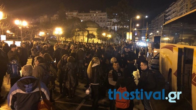 Αναχωρούν τα πρώτα λεωφορεία από Θεσσαλονίκη για το συλλαλητήριο της Αθήνας – ΤΩΡΑ