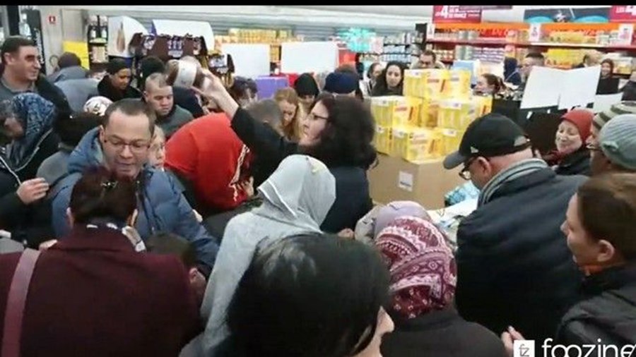 Τέλος στις εκπτώσεις 70% μετά το ποδοπάτημα για μία… Nutella στα σούπερ μάρκετ – ΒΙΝΤΕΟ