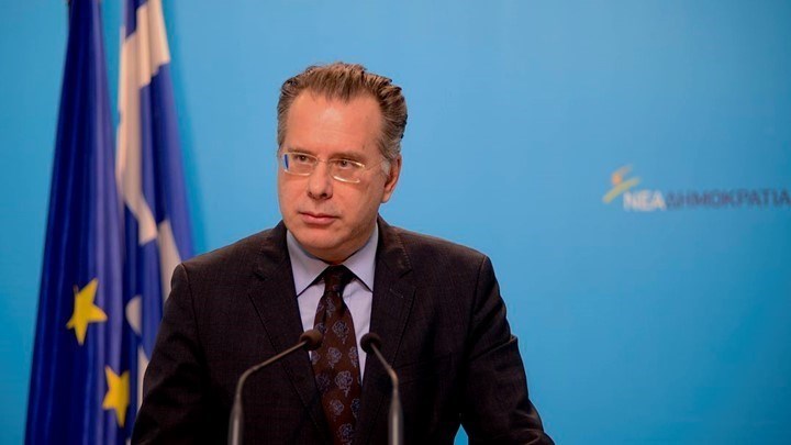 “Πόλεμος” αναρτήσεων στο twitter: Κουμουτσάκος κατά Κοτζιά για το συλλαλητήριο