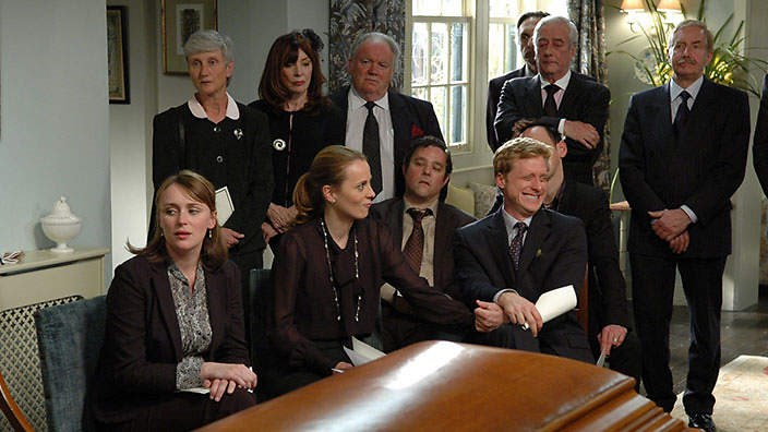 Οι νεκροθάφτες Πελοποννήσου έκοψαν την βασιλόπιτα και ευχήθηκαν… “καλές δουλειές” – ΒΙΝΤΕΟ