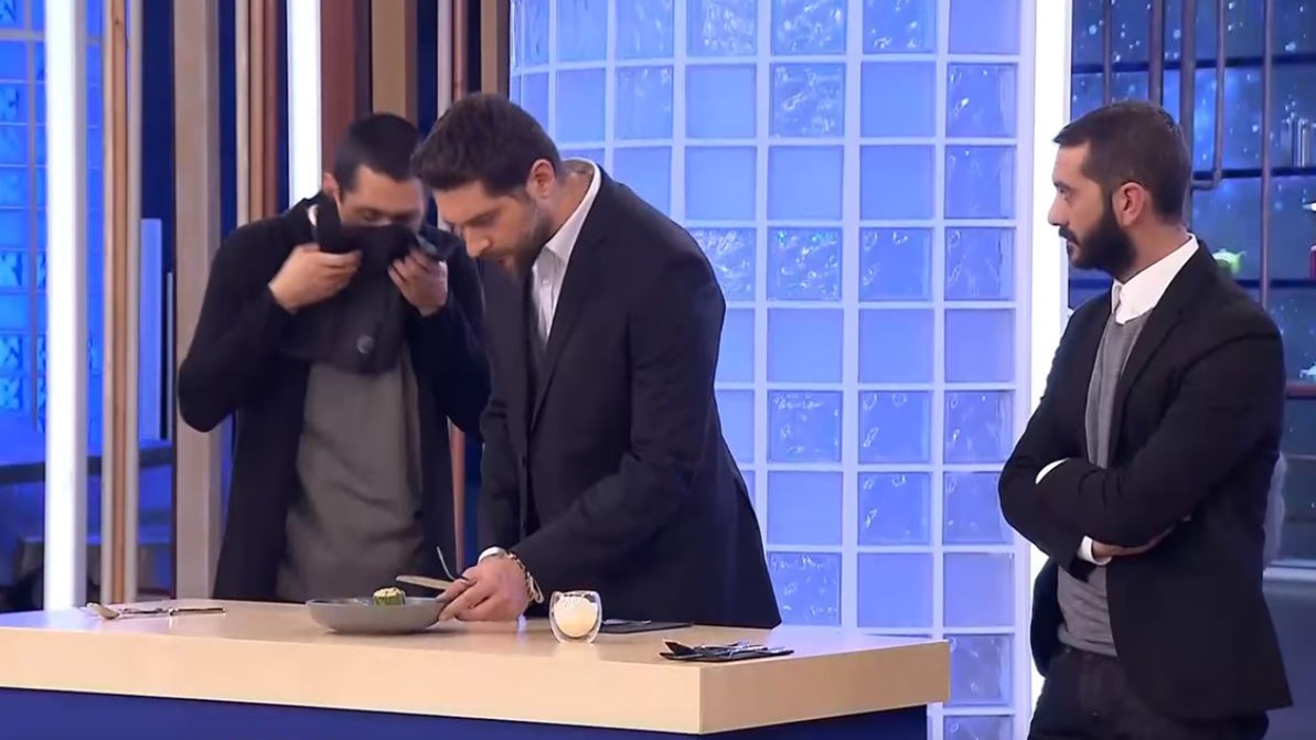 Έφτυσαν το φαγητό παίκτη οι κριτές στο Master Chef – ΒΙΝΤΕΟ
