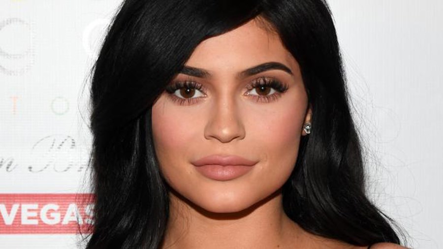 Δείτε τη νεογέννητη κόρη της Κάιλι Τζένερ – ΦΩΤΟ